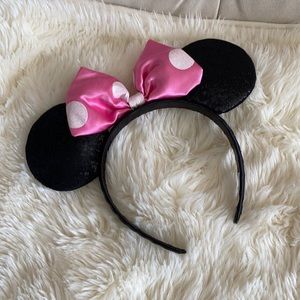 Disney Minnie Mouse ears